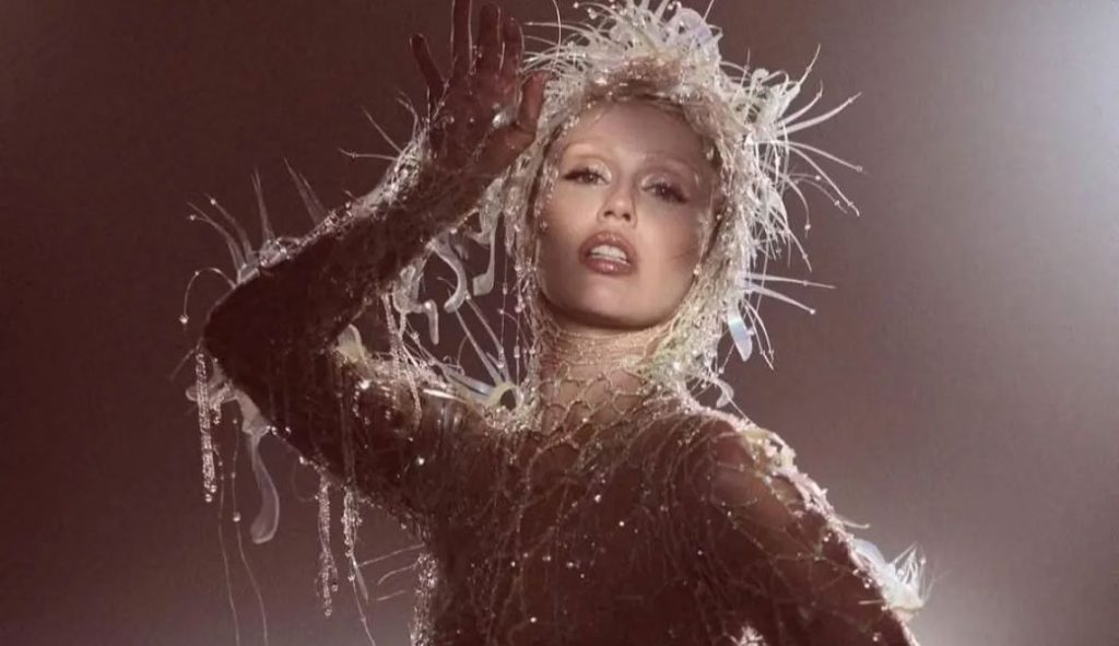 Image for Miley Cyrus- Every Girl You’ve Ever Loved